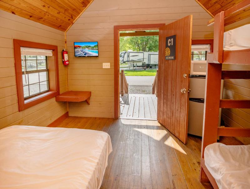 One-Bedroom House image 3