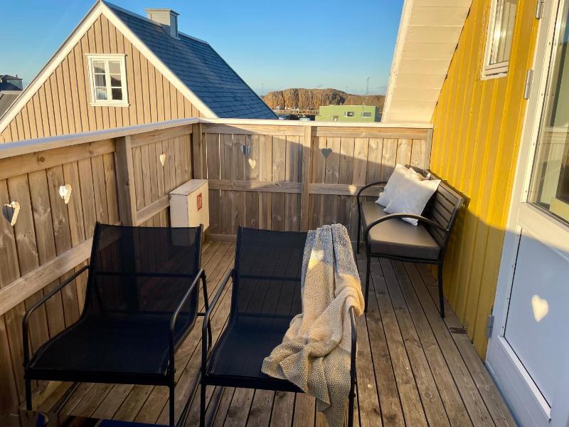 Twin Room with Terrace image 4
