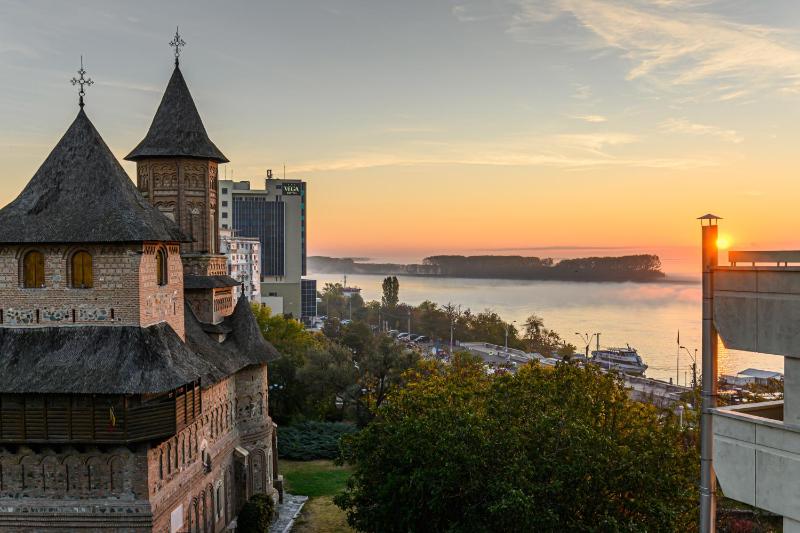 Family Suite Balcony Danube View image 2