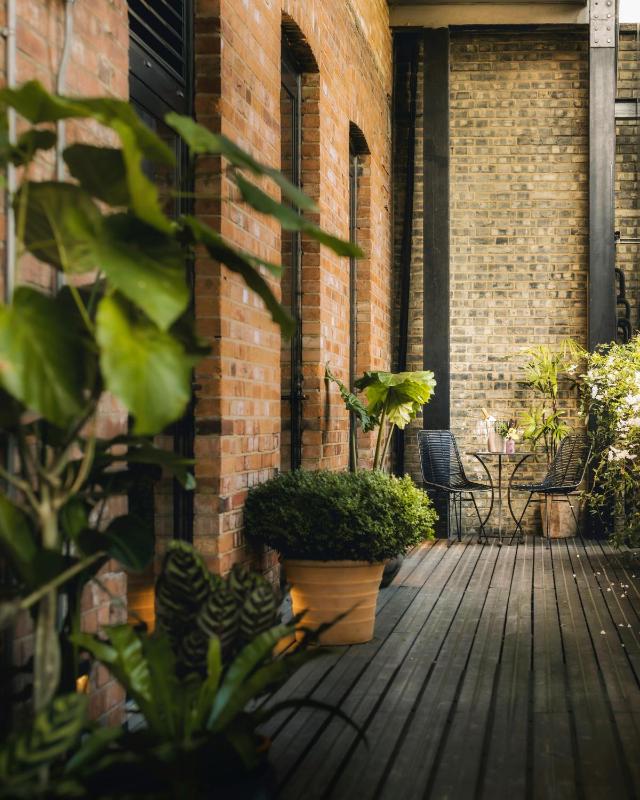 Terrace Room image 4