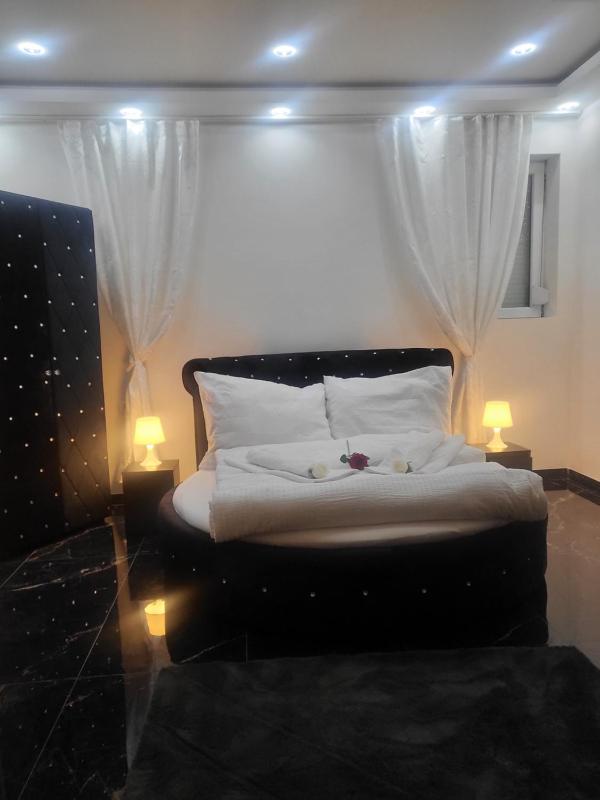Jovanovic Residence Belgrad - image 6