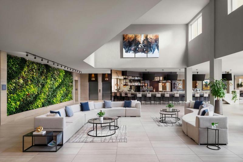 The Westin Calgary Airport - image 1