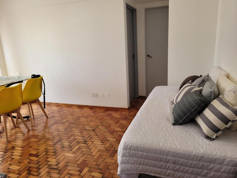 Beautiful apartment in Almagro - image 2