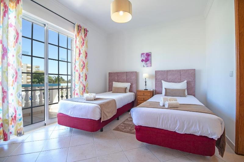 Villa Azul by Algarve Holidays - image 4