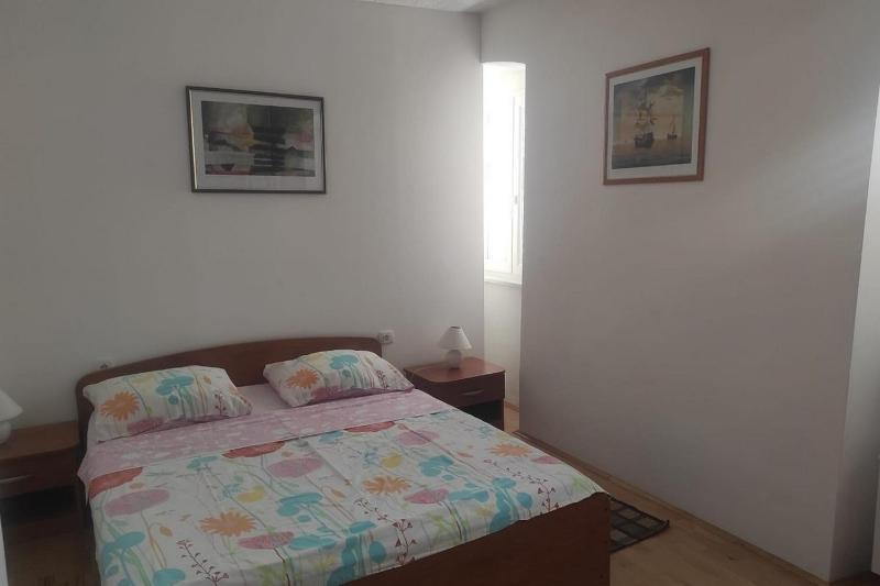 Apartments by the sea Vodice - 23858 - image 14