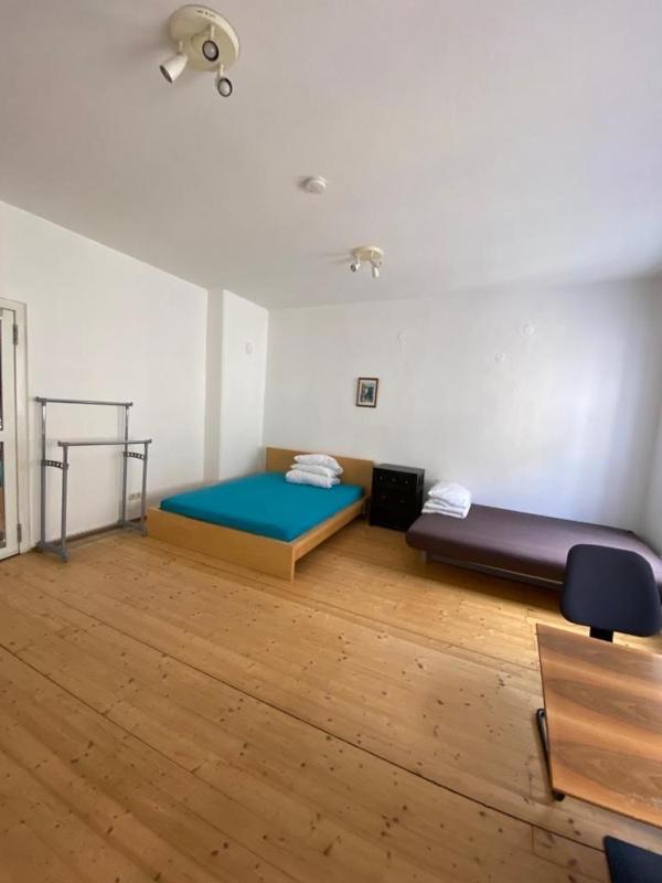 Wohnung 1 Schlafzimmer Balkon - image 2