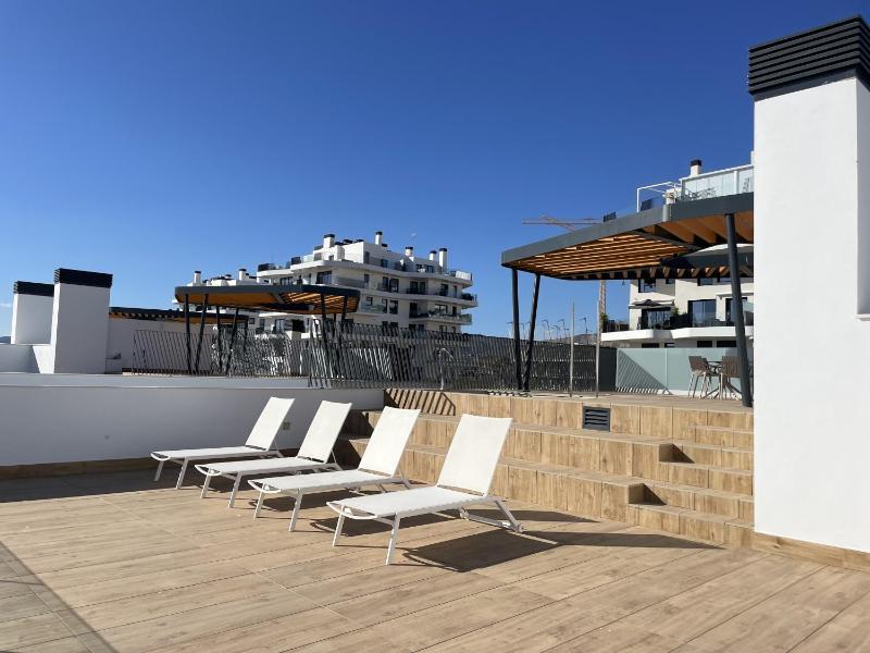 Luxury Sea View Penthouse by United Renters - image 7
