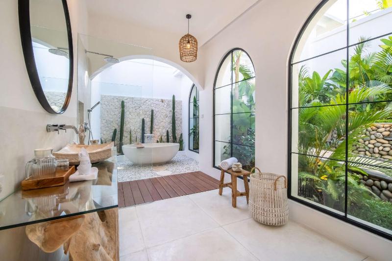 Villa Amorgos I Ubud - image 8