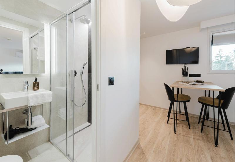 Appart Hotel Neostelia - image 33