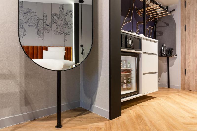 Classic King Room image 4