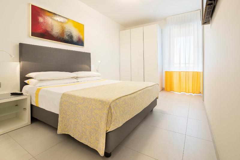 One-Bedroom Apartment (4 Adults) image 3