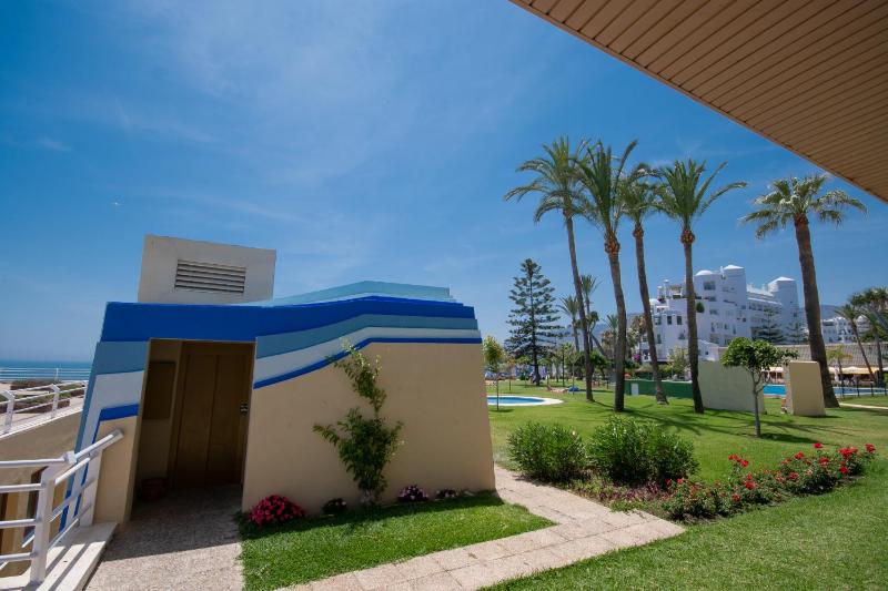 Cubo's Estudio Castillo de Santa Clara - image 8