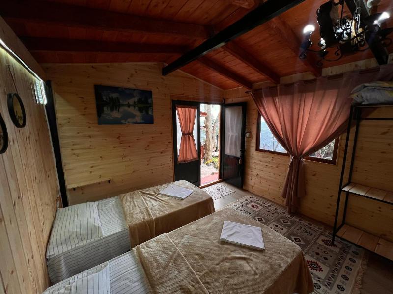 Basic Triple Room image 3