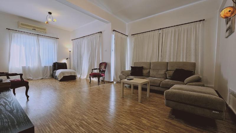 STAY Aurum Apartment - image 1