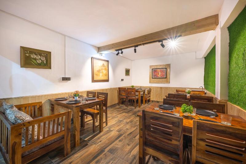 The Chetu's Nest Near Mall road kasauli - image 4