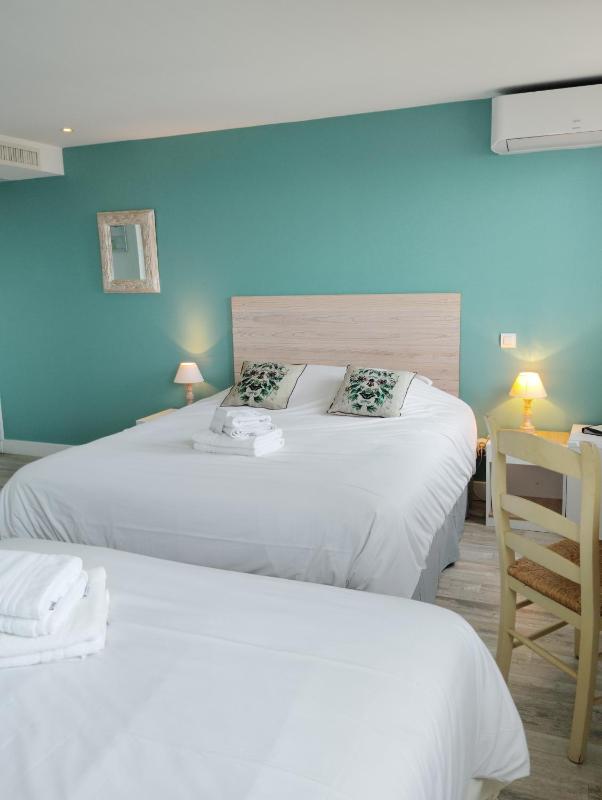 Family Room with Sea View image 1
