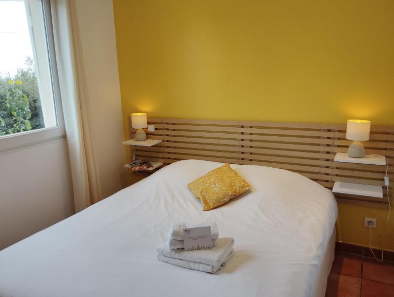 Standard Double Room with Sea View image 1