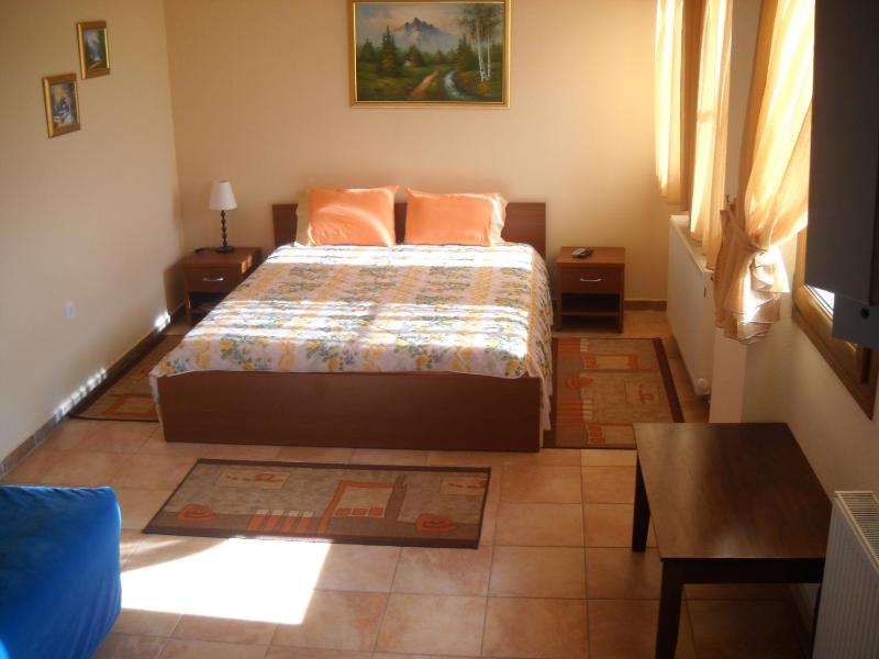 Quadruple Room image 3