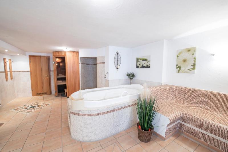 Hotel Alpenblick - image 32