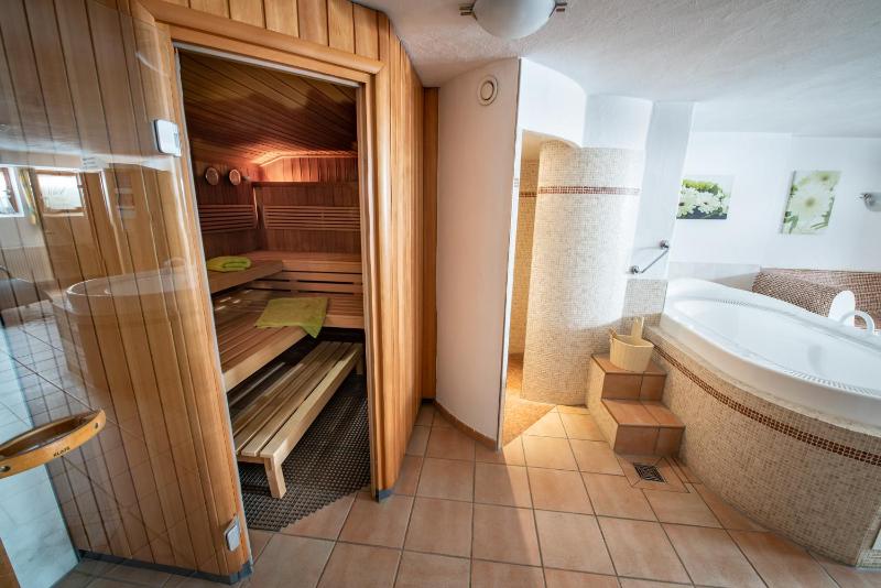 Hotel Alpenblick - image 25