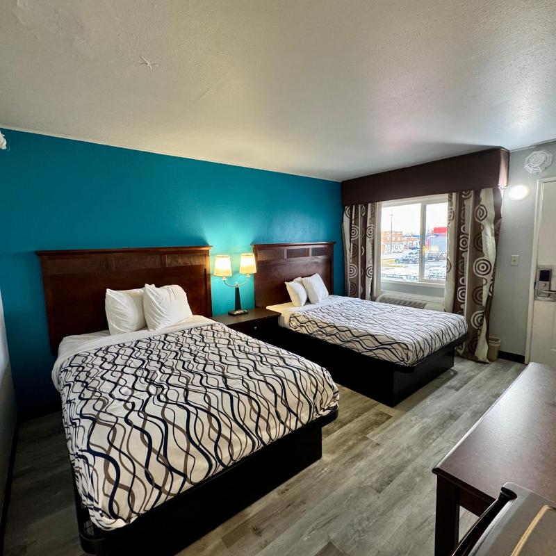 Premium Double Room with Two Double Beds image 1