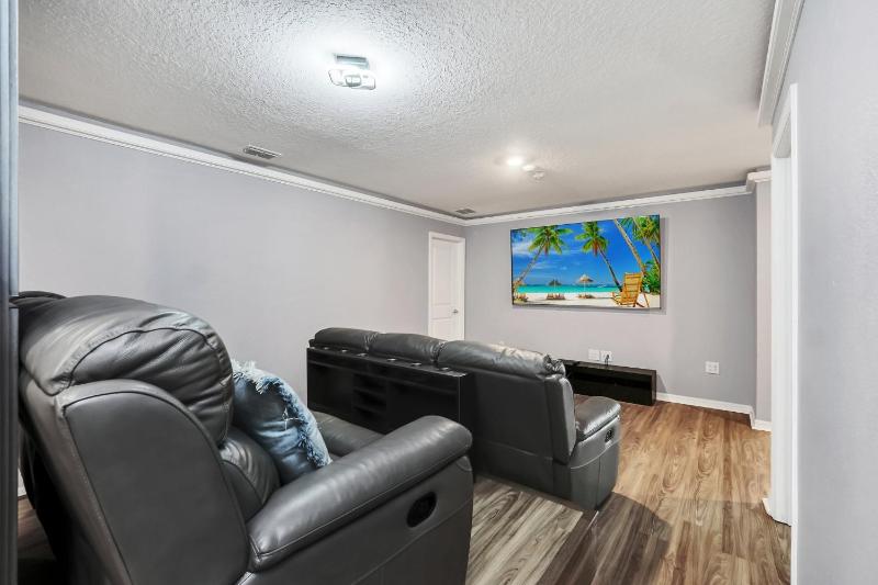 Brand New 10beds Villa at Windsor Island with Pool Spa - image 40