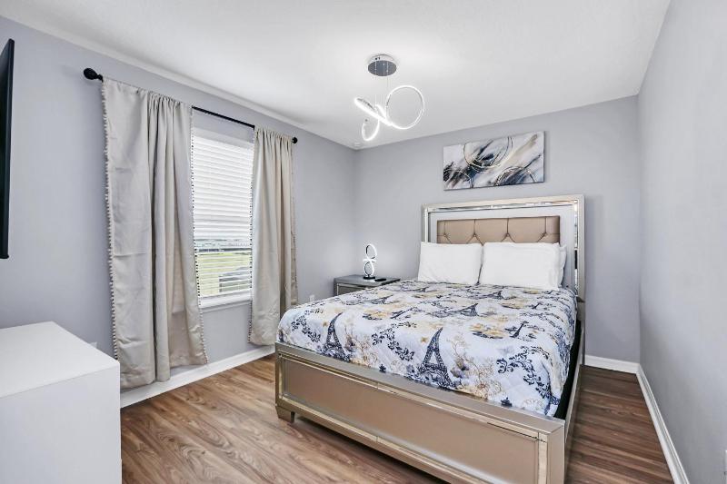 Brand New 10beds Villa at Windsor Island with Pool Spa - image 29