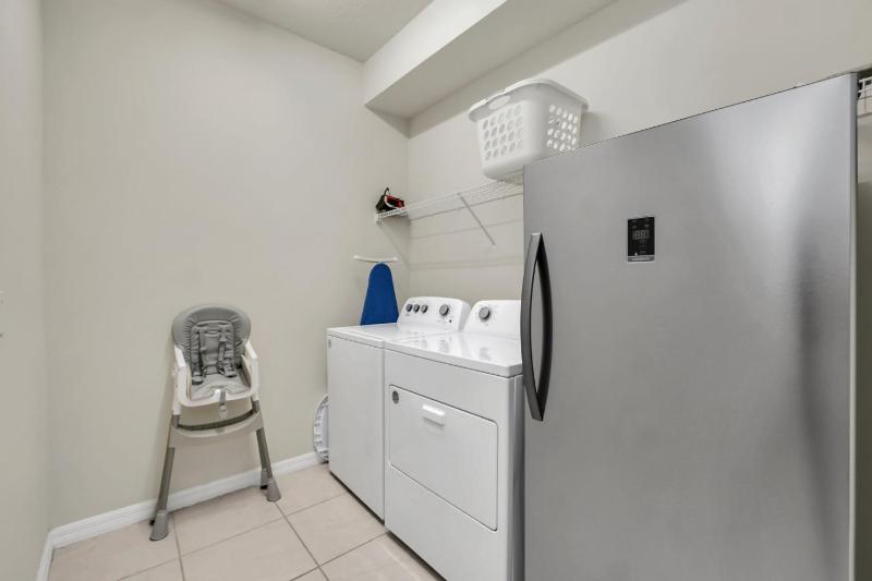 Brand New 10beds Villa at Windsor Island with Pool Spa - image 37