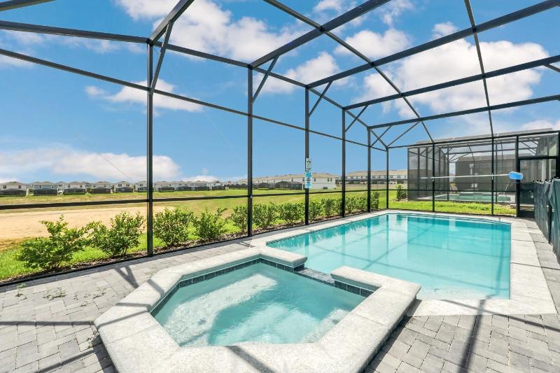 Brand New 10beds Villa at Windsor Island with Pool Spa - image 13