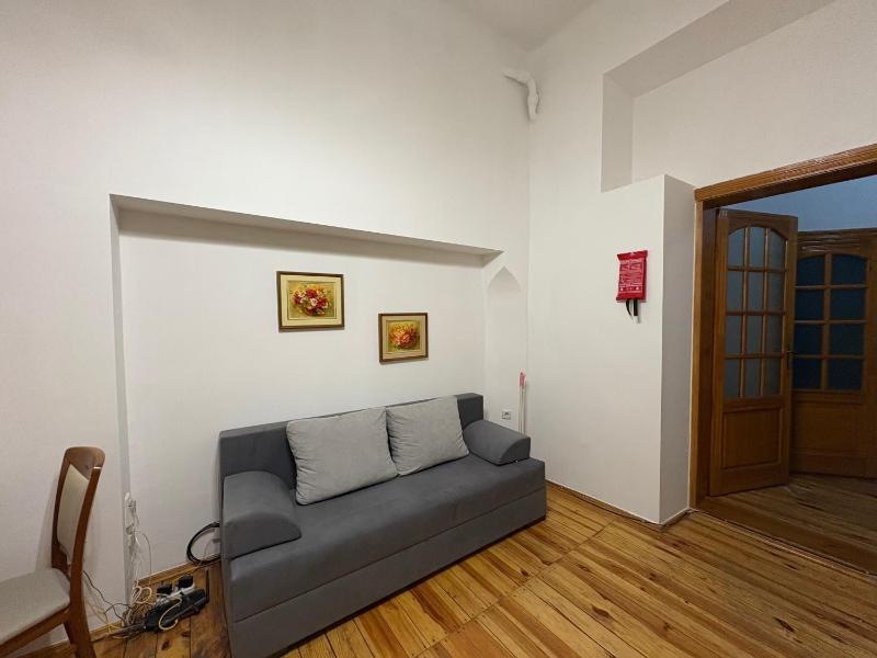 Apartment in Maria Zankovetska theatre - image 5