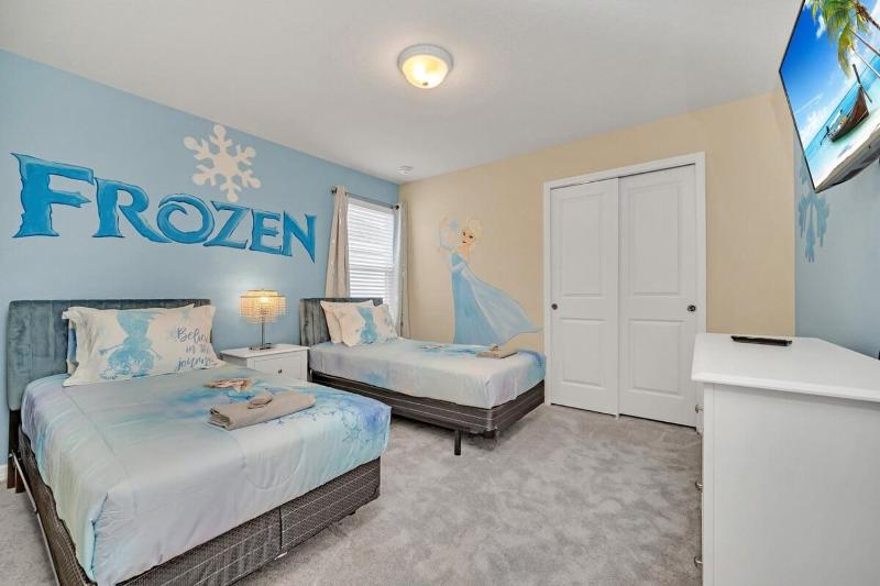 Brand New 10bd Mansion At Windsor Island Resort - image 13