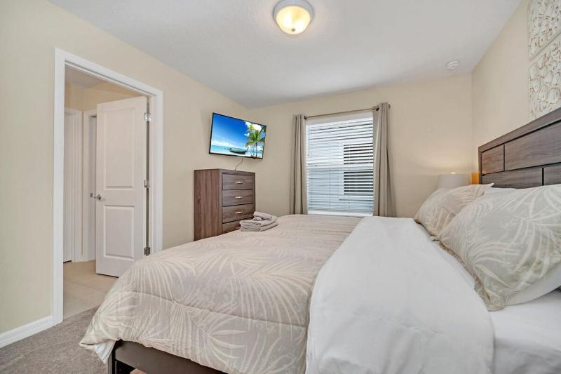 Brand New 10bd Mansion At Windsor Island Resort - image 33