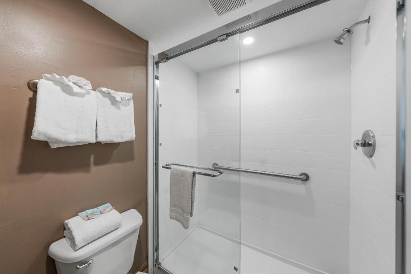 Deluxe Double Room image 1