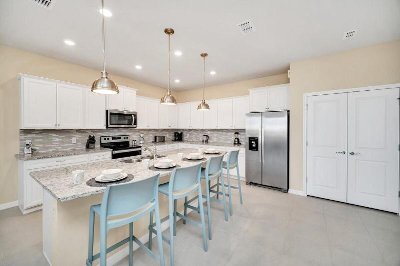 Brand New 9Bd Mansion Pool Spa At Windsor Island - image 35