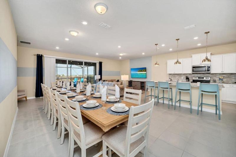 Brand New 9Bd Mansion Pool Spa At Windsor Island - image 45