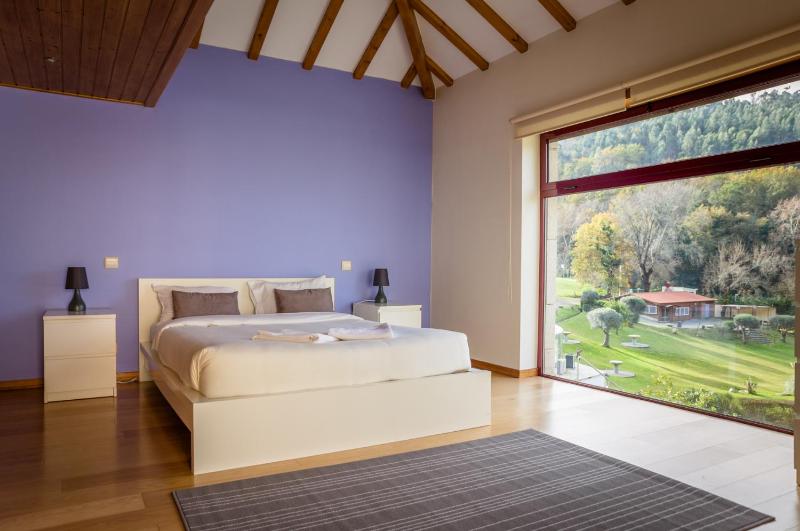 Two-Bedroom House (6 Adults) image 3