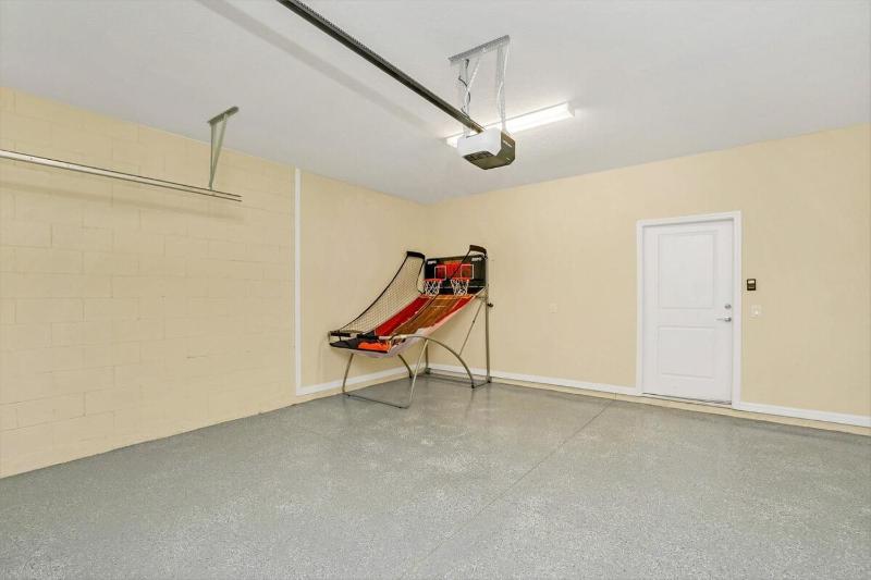 1681KL Weekly Stay 6Br Fireworks View - image 32