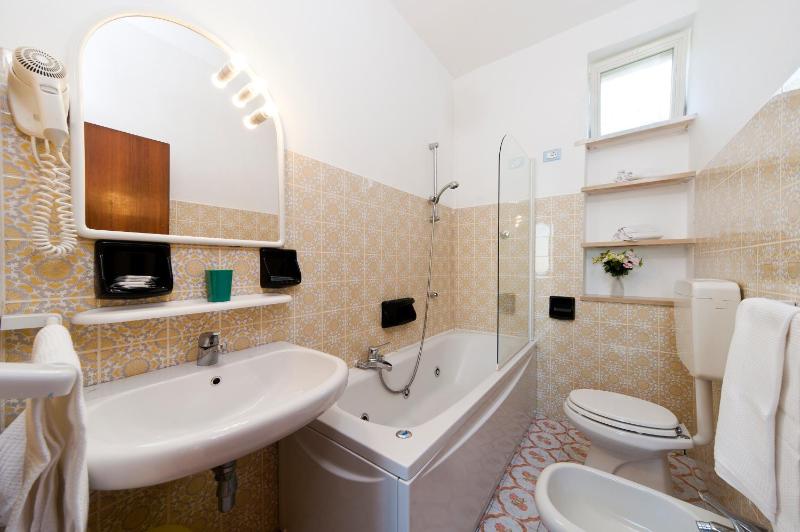 Residence Hotel La Rotonda Sul Mare - image 49