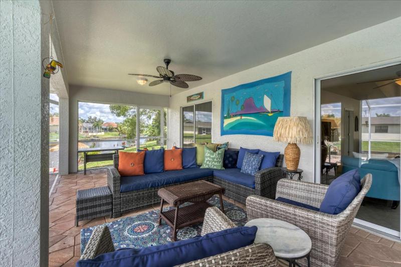 Cape Coral Private Pool on Canal 3BR - image 10