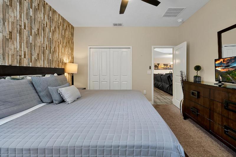 5424 SOLTERRA CIRCLE DAVENPORT 5BEDS - image 32
