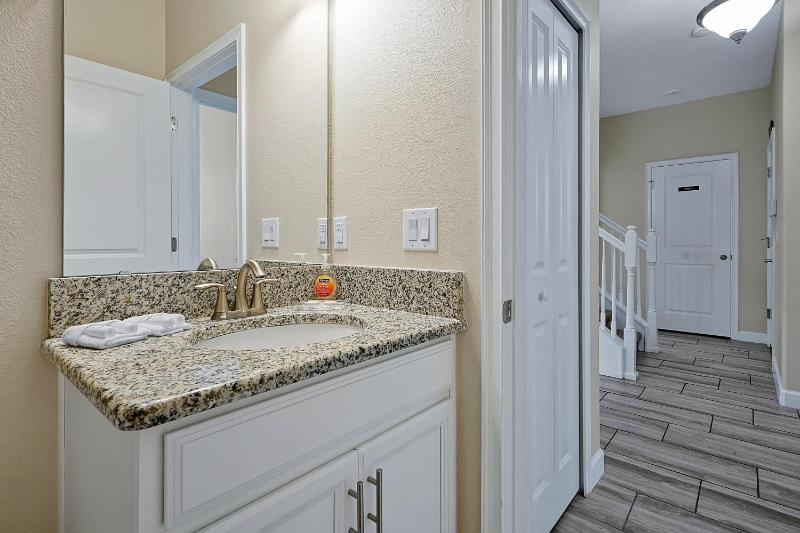 5424 SOLTERRA CIRCLE DAVENPORT 5BEDS - image 27