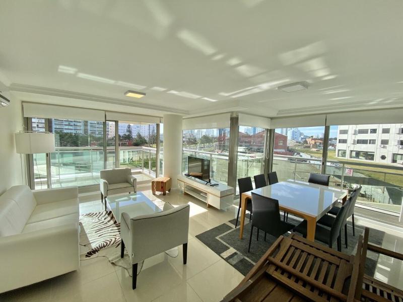 Torre Imperiale III Apartamento en Punta del Este - image 3