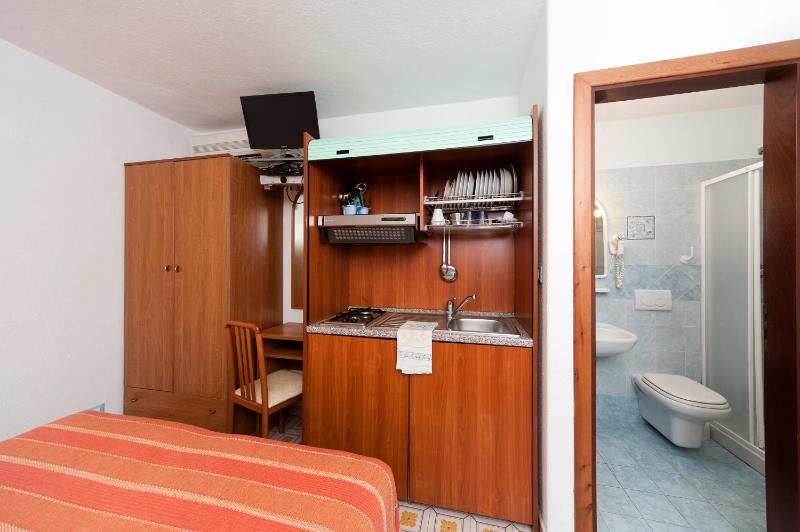 Residence Hotel La Rotonda Sul Mare - image 3