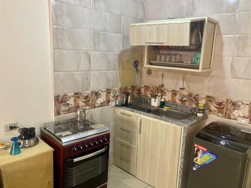 Dahab Smart Suite W/AC air fryer & crib - image 14