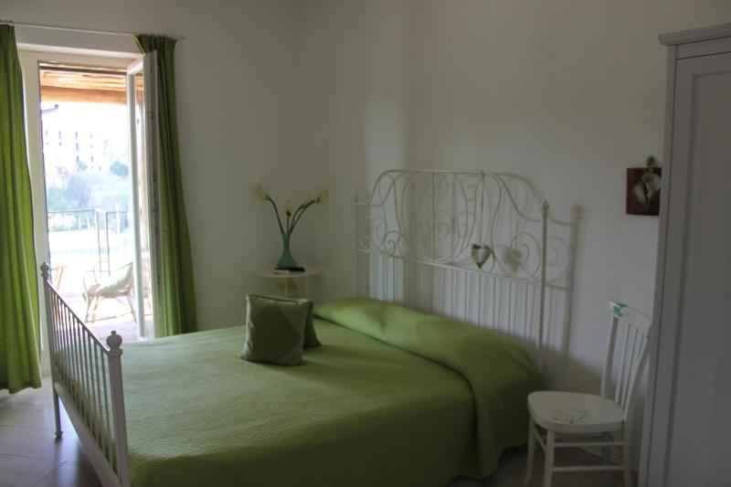 Triple Room with Pool View image 1