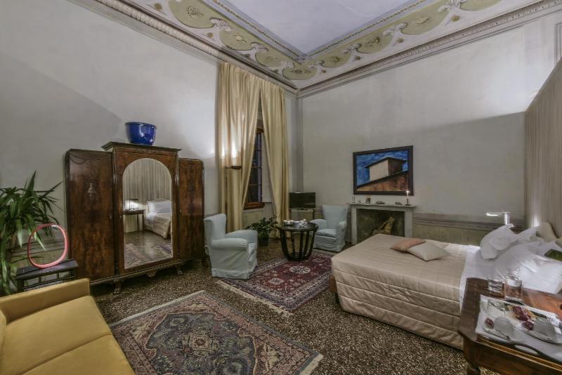Junior Suite image 3