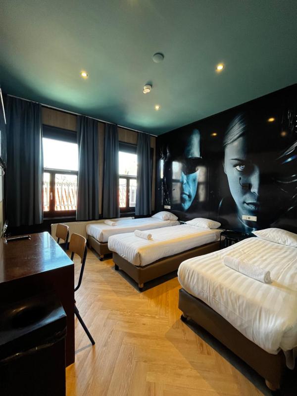 Triple Private Room image 3