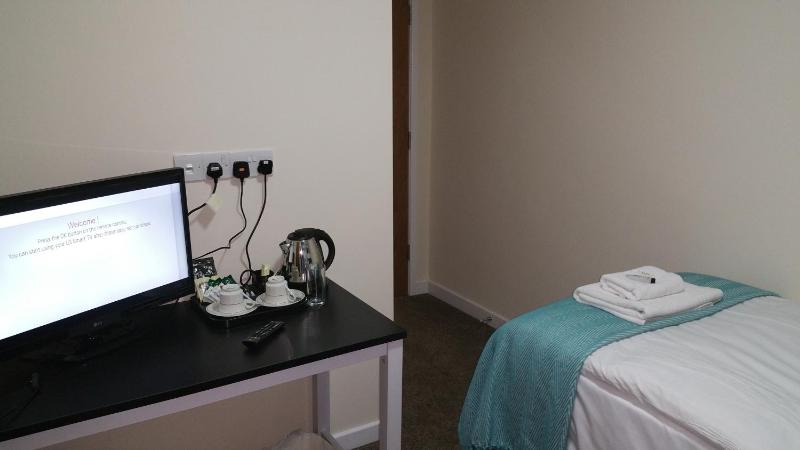 Single Room with Shower image 4