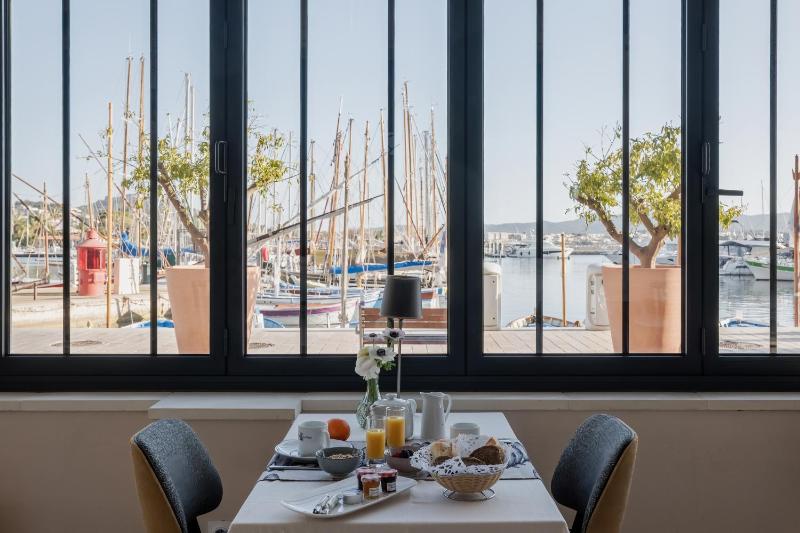 Hotel Restaurant de la Tour - image 29