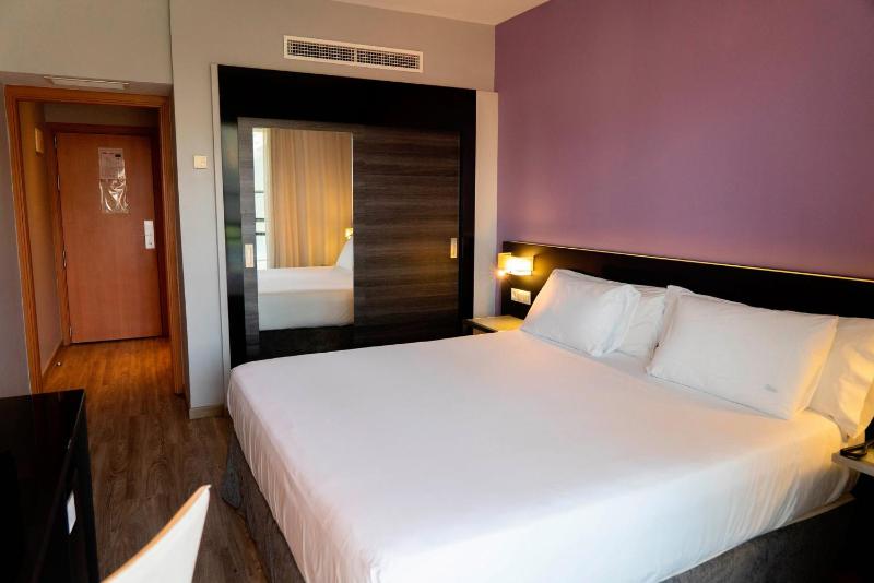 Superior Queen Room image 1